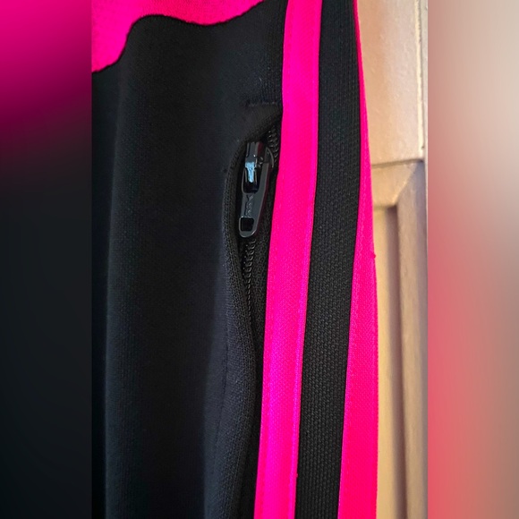 ADIDAS Women’s CLIMACOOL Hot Pink 3-Stripe Track Pants With Pockets. Size: Small - Picture 8 of 12